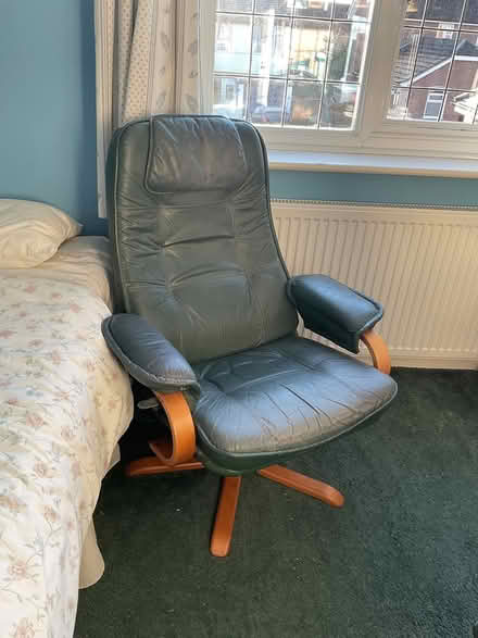 Photo of free Armchair (Ashingdon Hill Top SS4) #1