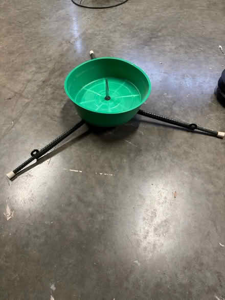 Photo of free Christmas Tree Stand (NE Vienna) #1