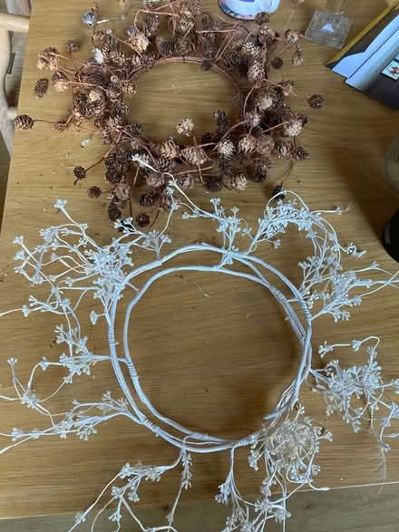Photo of free Christmas decoration & garlands (Kingston KT2) #3