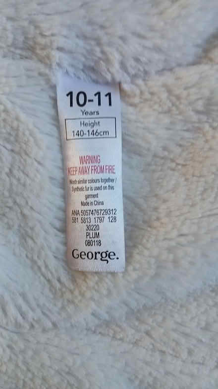 Photo of free Girls coat age 10 - 11 vgc (Armitage WS15) #3