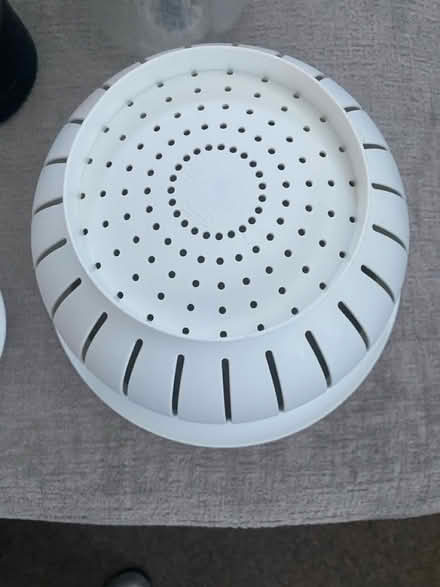 Photo of free Different kitchen bits (Basildon Essex) #3