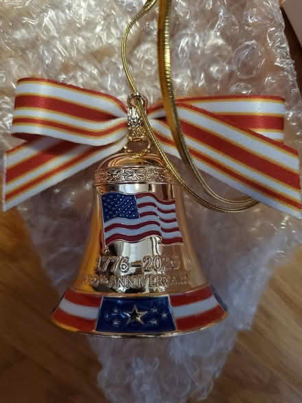 Photo of free Commemorative 250 Years USA Bell (Downtown Bothell) #2