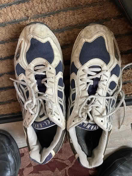 Photo of free Running shoes-Cooksvilles (l5b) #3