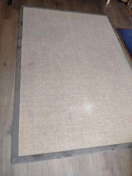 Photo of free Floor Rug (Ecclesall S11) #2