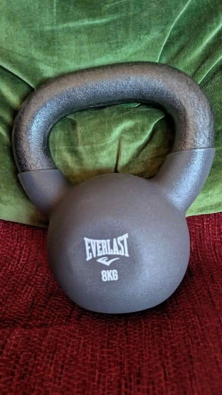 Photo of free 8 kg kettlebell (Chessington KT9) #1