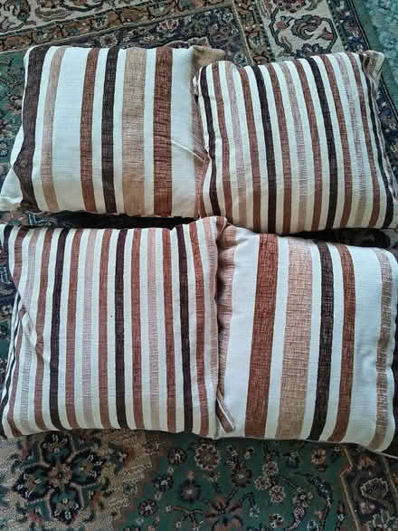 Photo of free 4 cushions (Bexleyheath DA7) #1