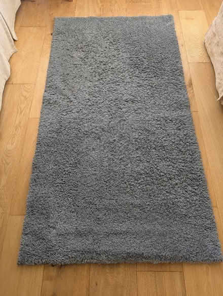 Photo of free Small grey rug (Battle RG30) #1
