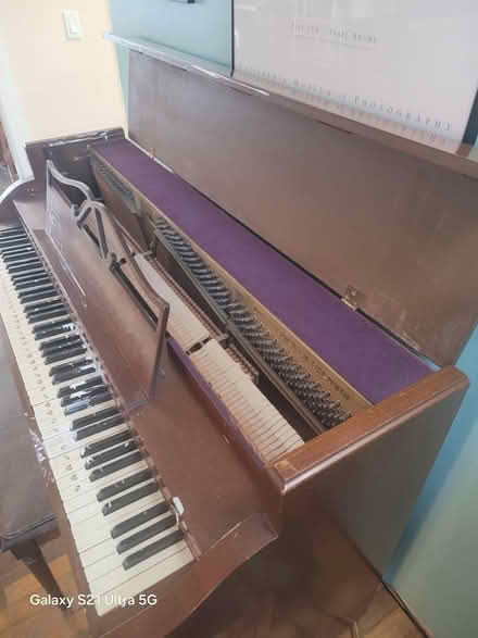 Photo of free Family piano (Esperance Edmonds) #3