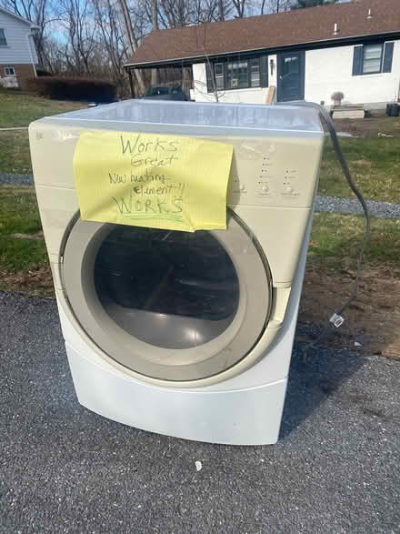 Photo of free Working great dryer (Ijamsville 21754) #1