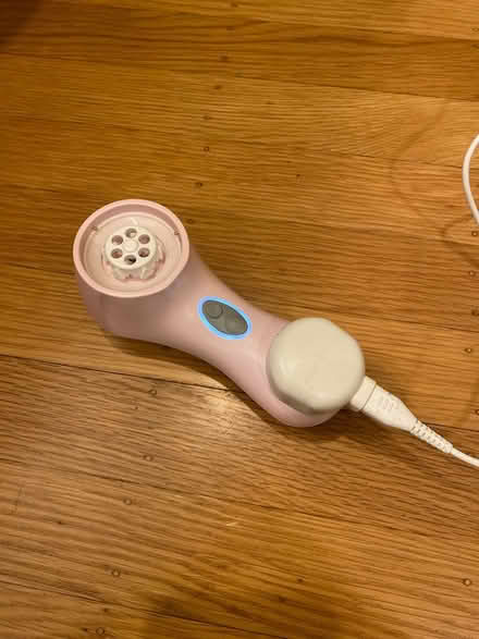 Photo of free Clarisonic Mia 2 facial cleanser (Greenwood) #3