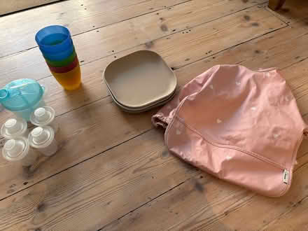 Photo of free Baby food and bottle accessories (Highbury and Islington) #1