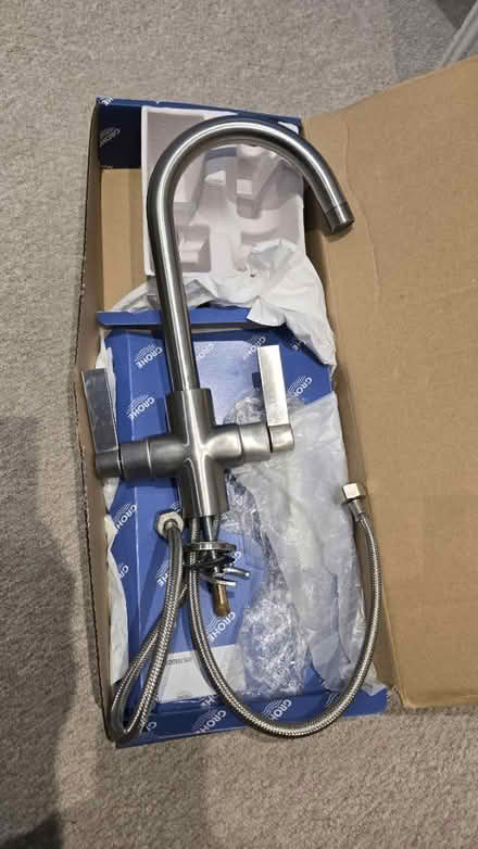 Photo of free Sink tap completely working (Tunbridge Wells) #1