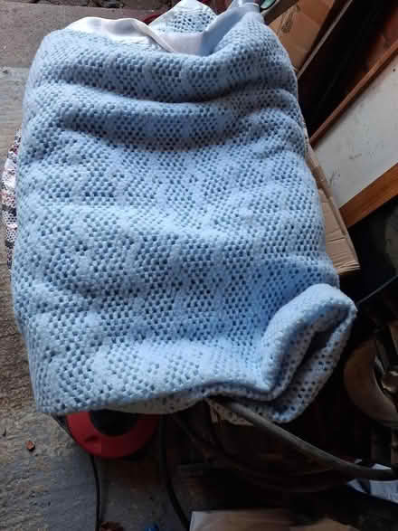 Photo of free Woollen lightweight double blanket (Milton BS22) #1