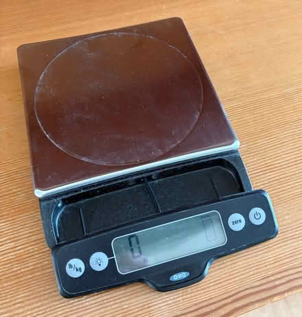 Photo of free Oxo Kitchen Scale (Prospect) #1