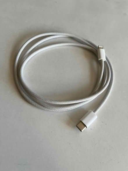 Photo of free 2x USB-C to lightning cables (E1 — Shadwell) #1