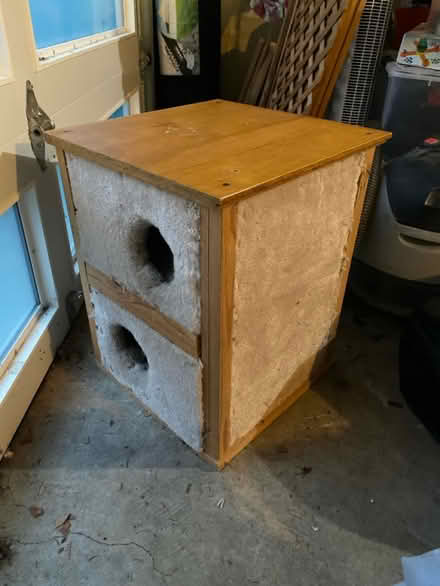 Photo of free Cat condo (Redmond) #2