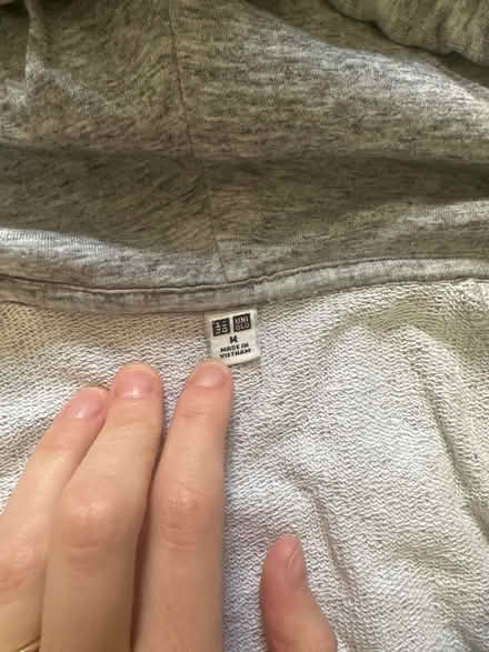 Photo of free Uniqlo Women’s zip Up Hoodie M (Clinton Hill, Brooklyn) #4
