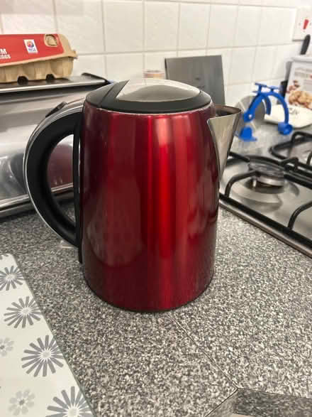 Photo of free Red Kettle (Westbrook WA5) #1