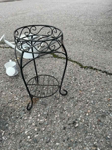 Photo of free Pot stands, garden pot, water cans (Strawberry/mill valley) #1