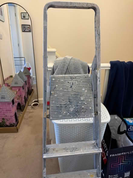 Photo of free Short set of aluminium steps (Dunchurch CV22) #1