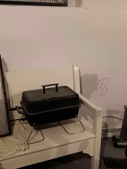 Photo of free Char-broil table top gas grill (Beacon Hill) #3
