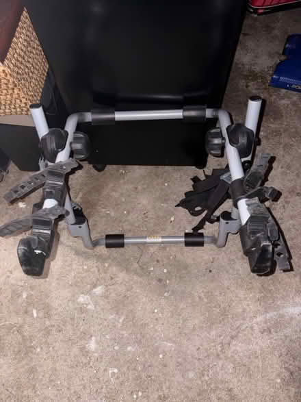Photo of free Thule bicycle rack (18 Gregory St, Waltham, MA) #3