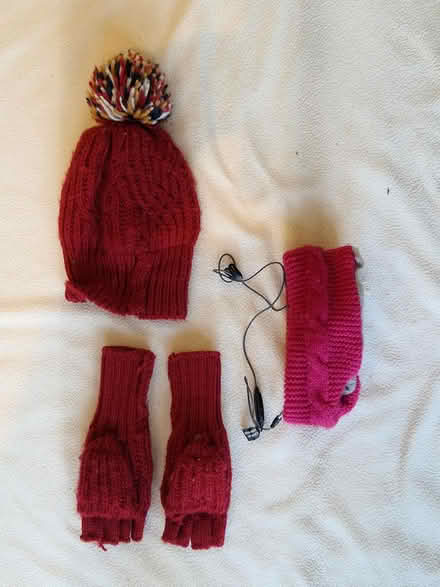 Photo of free Ladies hat, heatband and gloves (CB1 near Perne road) #1