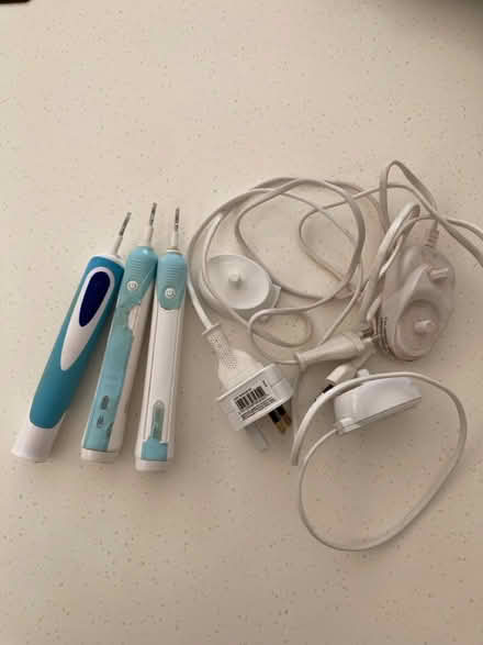 Photo of free Electric toothbrushes (Tooting, SW16) #3