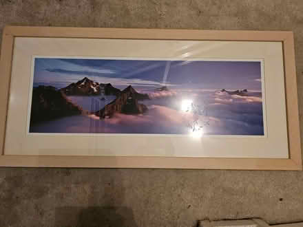 Photo of free Wooden picture frame (GU21) #1