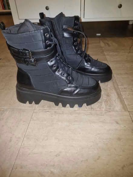 Photo of free Black boots (SE5) #1
