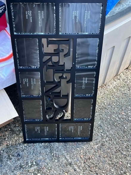 Photo of free Friends photo frame (Richmond TW1) #1
