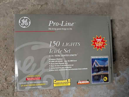 Photo of free 20 Boxes of holiday lights (W. Hiawatha Trail, Mt Prospect) #3