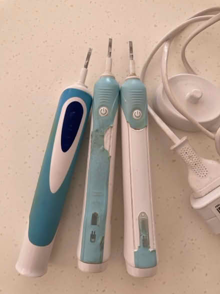 Photo of free Electric toothbrushes (Tooting, SW16) #2