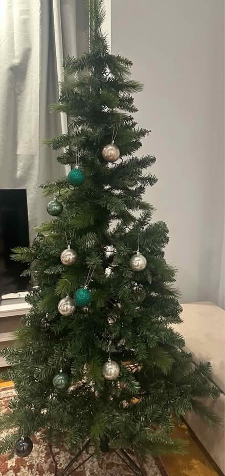 Photo of free Christmas tree 6 foot (Chiswick W4) #2