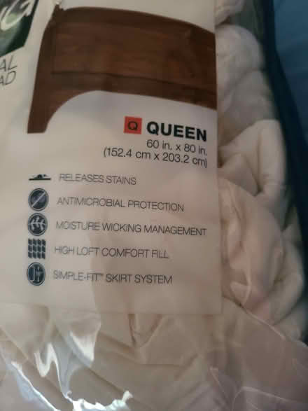 Photo of free Queen size mattress protector (South of 10th in Gilroy) #1