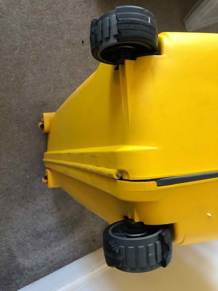 Photo of free Suitcase (Elton BL8) #3