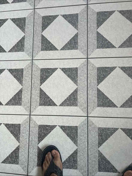 Photo of Tiles (B661ha) #1