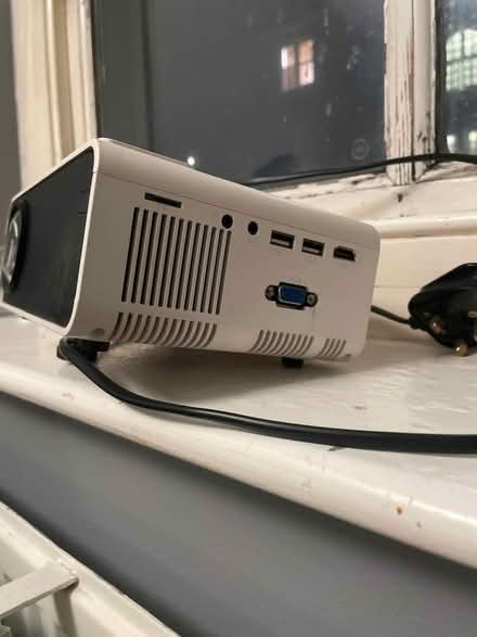 Photo of free Projector (Hackney, E8) #2