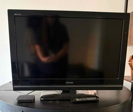 Photo of free 32 inch Toshiba TV (Bermondsey SE16) #1