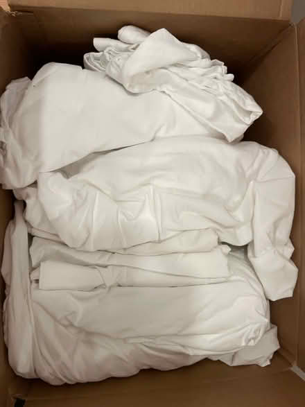 Photo of free Queen Sheets (Columbia) #1
