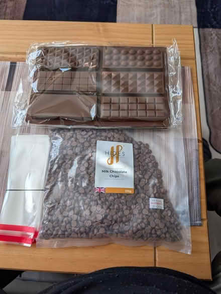 Photo of free Chocolate bits and moulds (Battle TN33) #1