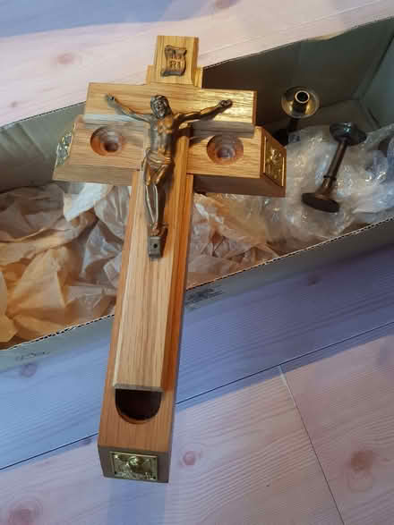 Photo of free Wooden cross (Carleton FY6) #1