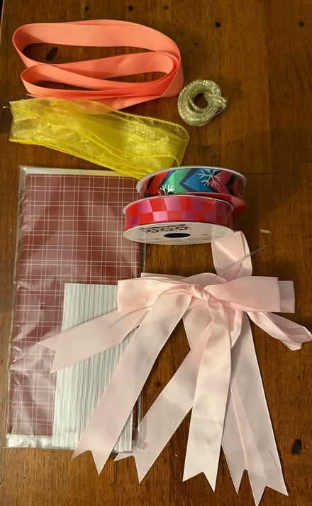 Photo of free ribbons, bags, etc (midtwn) #1