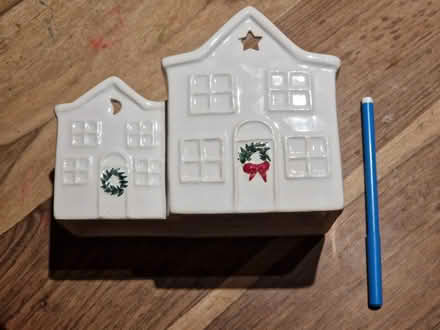 Photo of free Christmas holder (Gracemount EH16) #1