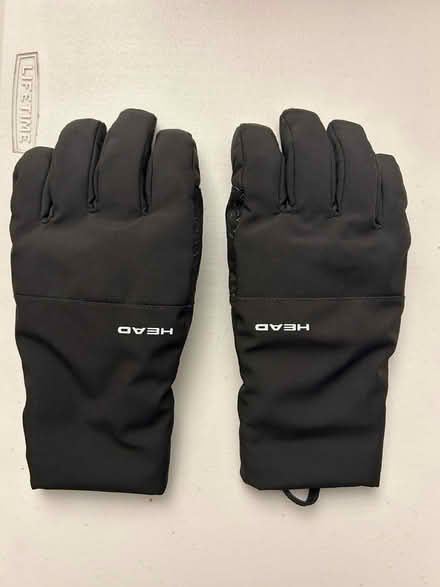 Photo of free Medium gloves (Campbell) #1