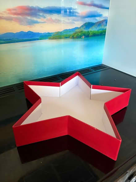 Photo of free Cardboard star box (Charlton OX12) #1