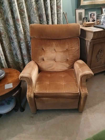 Photo of free 2 x 1970's Parker Knoll recliners (Woolverton BA2) #2