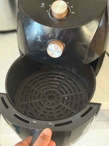 Photo of free Air fryer (Cuffley) #3