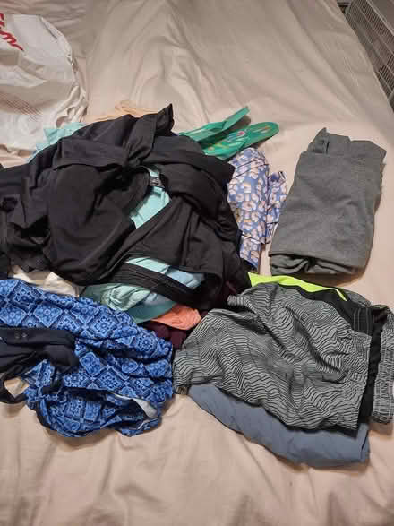 Photo of free M Clothing and Christmas hats (South Jan Jose, 95118) #3