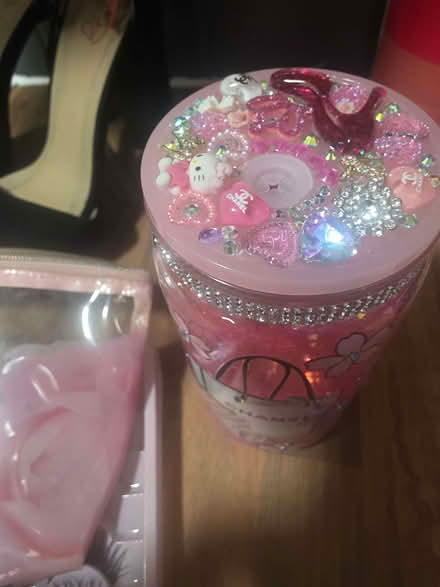 Photo of free Bundle (Cavendish DE23) #4